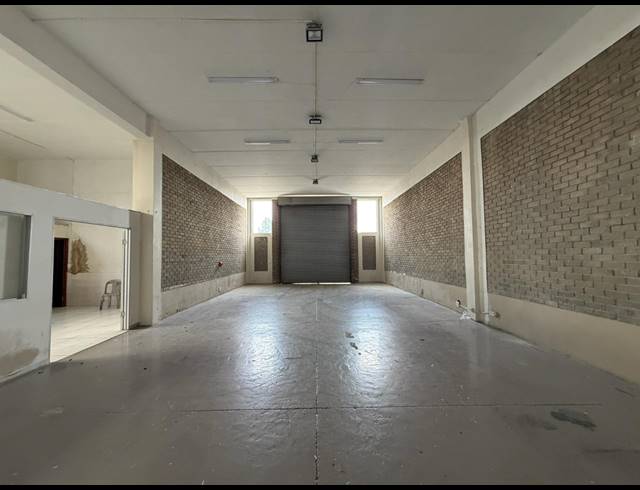 375M² WAREHOUSE TO LET IN HALFWAY HOUSE